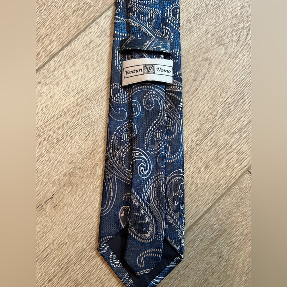 Vintage VENTURI UOMO Silk Tie, Handmade in Italy
